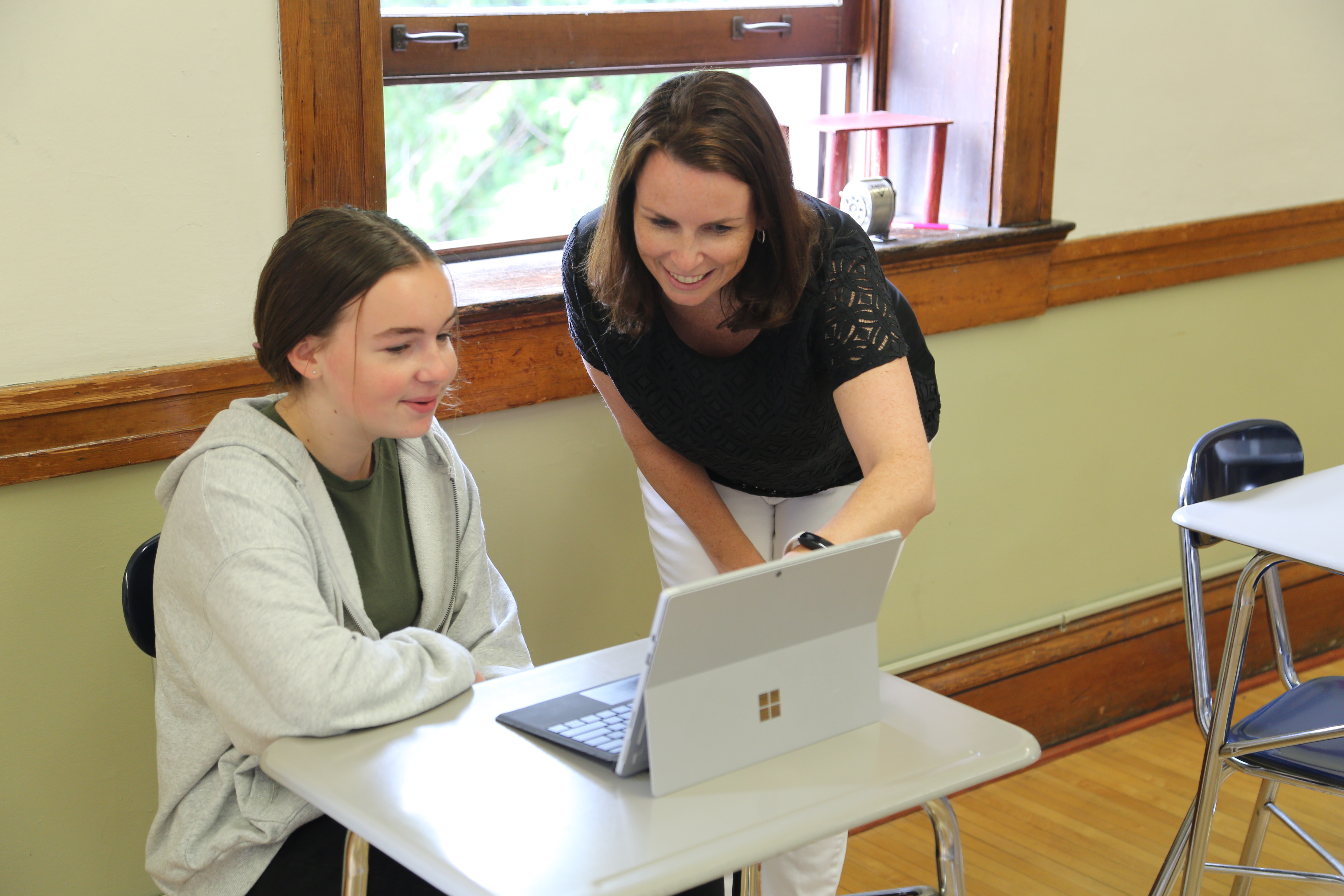 Holy Names Academy alumnae